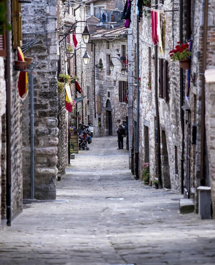 Appartamento Casa La Rosa Gubbio Esterno foto