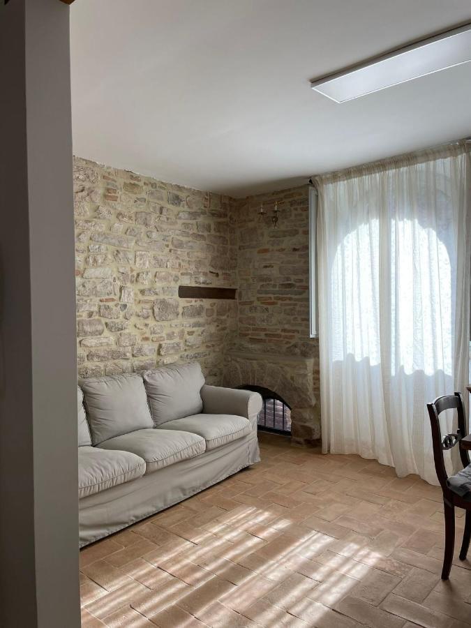 Appartamento Casa La Rosa Gubbio Esterno foto