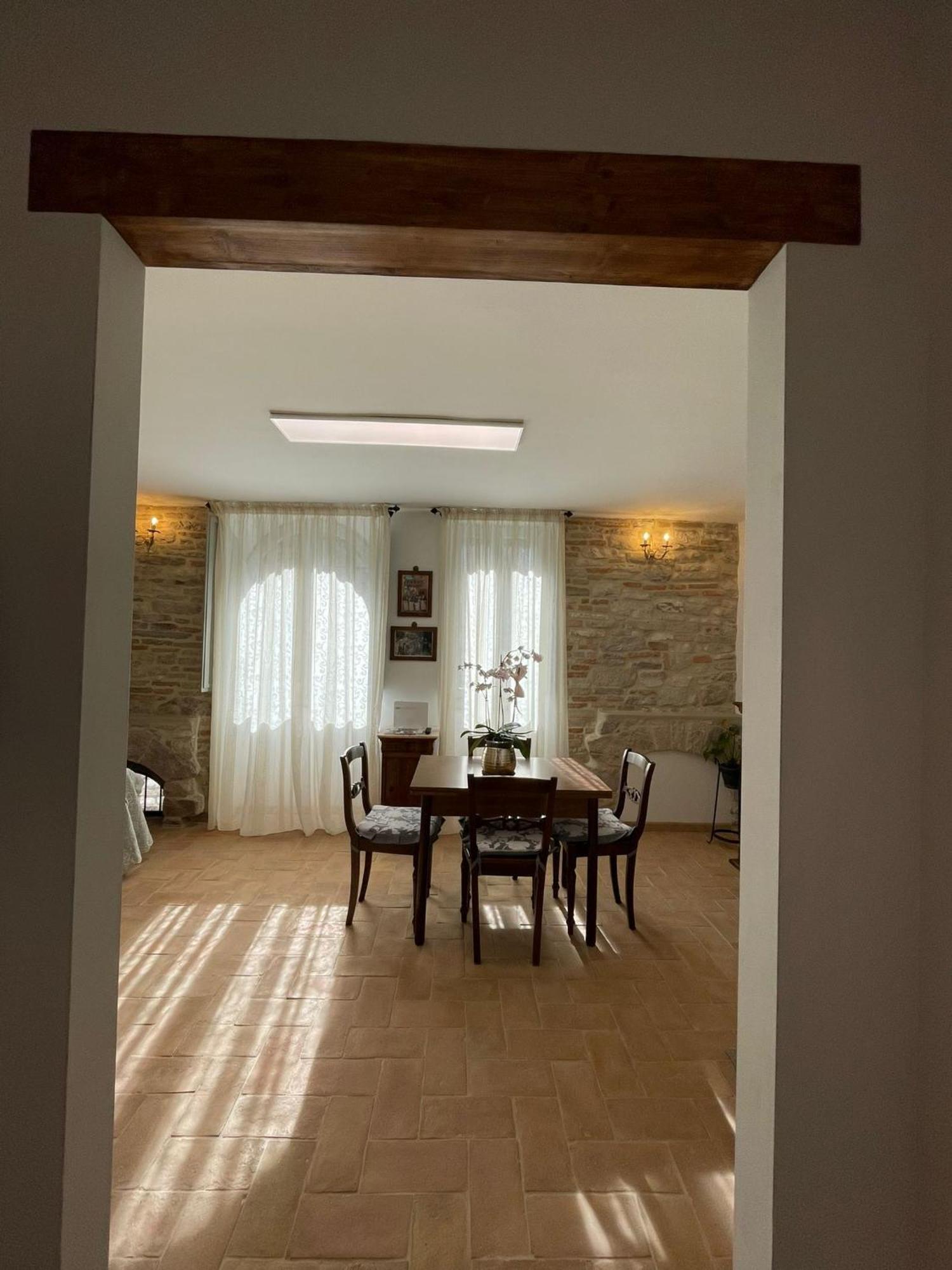 Appartamento Casa La Rosa Gubbio Esterno foto